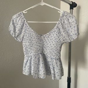 Hollister top!! Size xs.